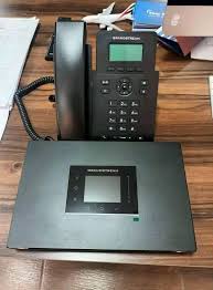 Téléphone IP et base de conférence